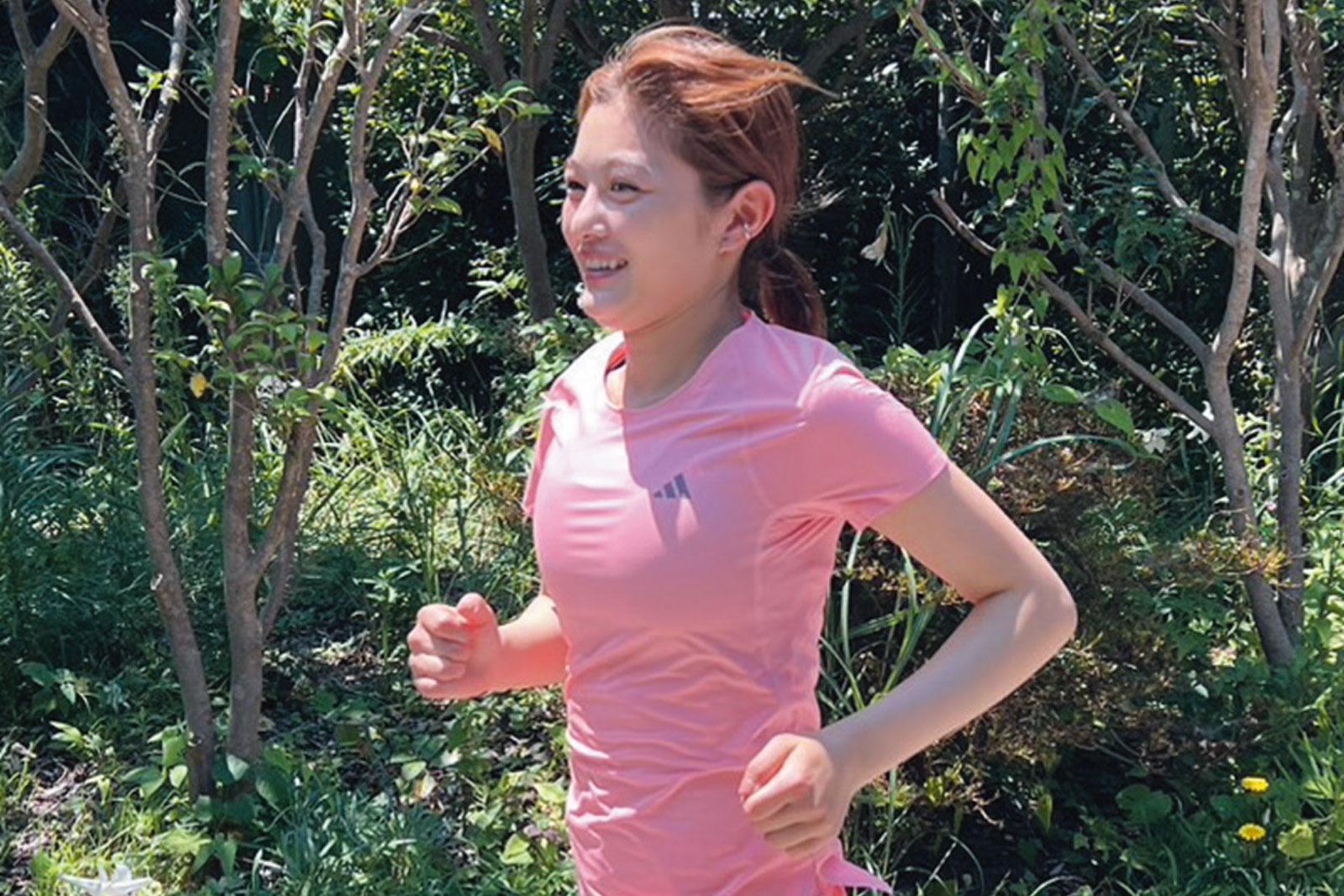 井上咲楽、ランニング、ストレッチ＆腸活でつくる“褒められ肌”の秘訣を自己分析！