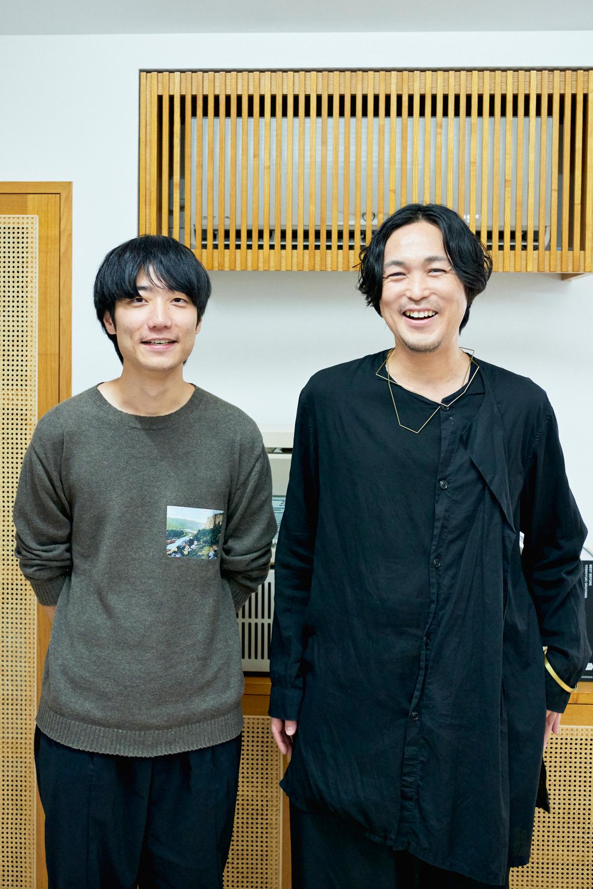 映画『アット・ザ・ベンチ』の劇場公開を記念して、奥山由之監督に盟友・矢後直規がインタビュー。