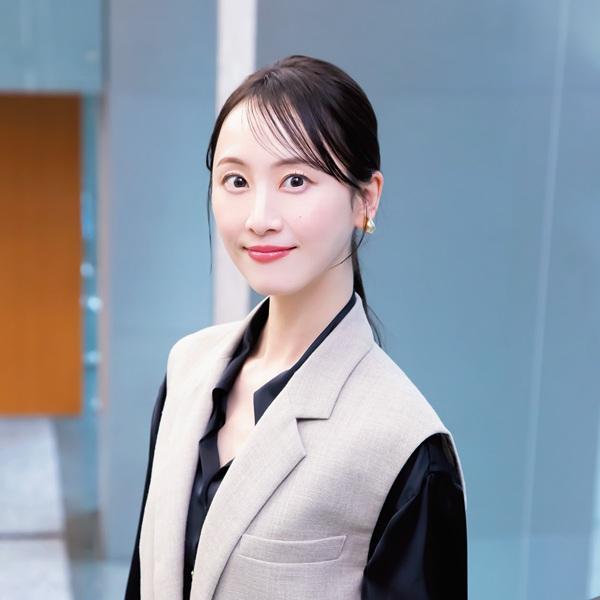 松井玲奈、4年ぶりの新作小説！ 端役の実力派俳優と元子役アイドル、二人の光と影とその先は