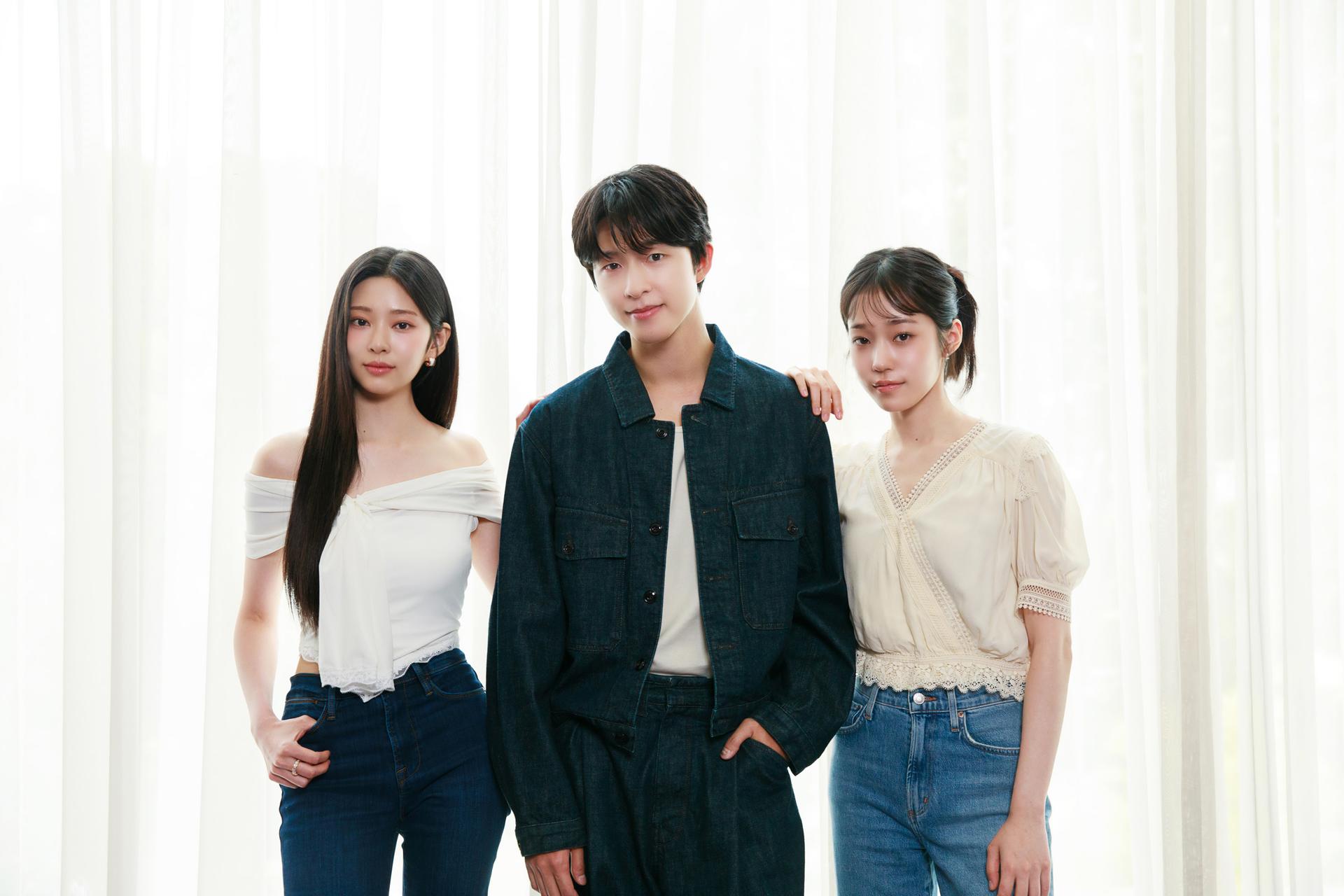 “秘密の会話”もできちゃう！ ホン・ギョン、ノ・ユンソ、キム・ミンジュを繋いだ優しいコミュニケーション・手話の魅力って？