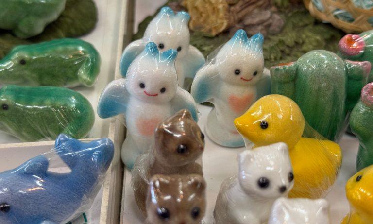 懐かしいファンシー土産にときめきが止まらない。夢の「真珠コーナー」へ