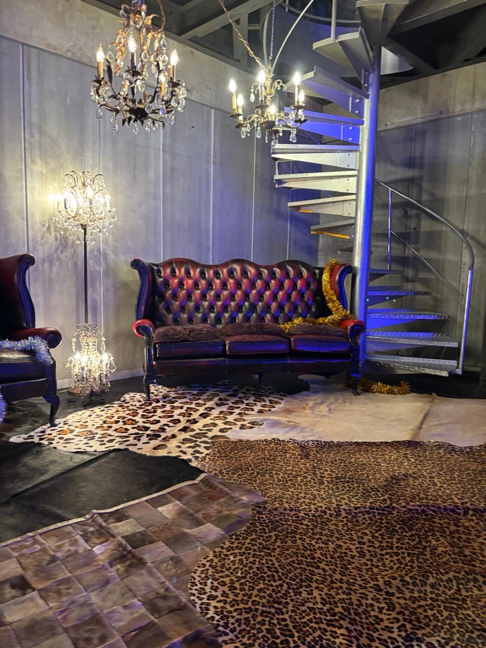 【COVER STORY】エンタメ界のトップランナー！ timeleszのゴージャスフォトシューティング。