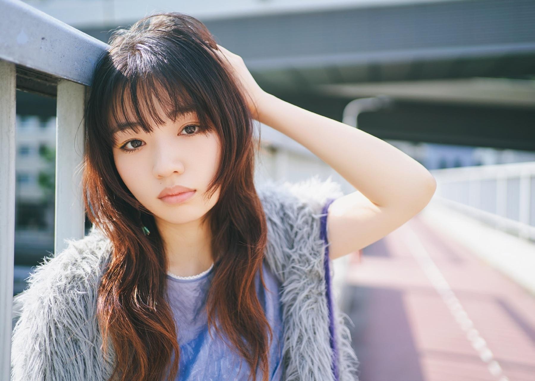 にしな「どんどん自由に純粋に、音楽を楽しんでいます」