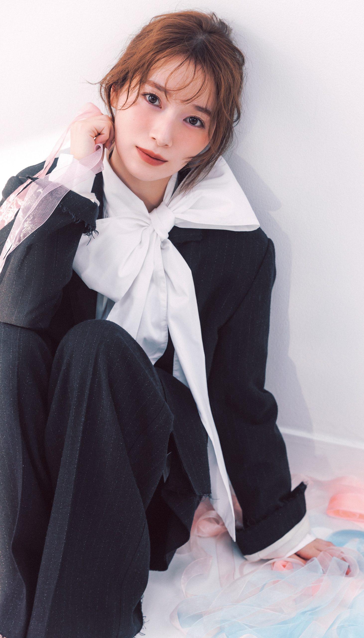 櫻坂46・守屋麗奈「自分へのご褒美ギフトも見つけたいな」 注目しているホリデーギフトコスメは？