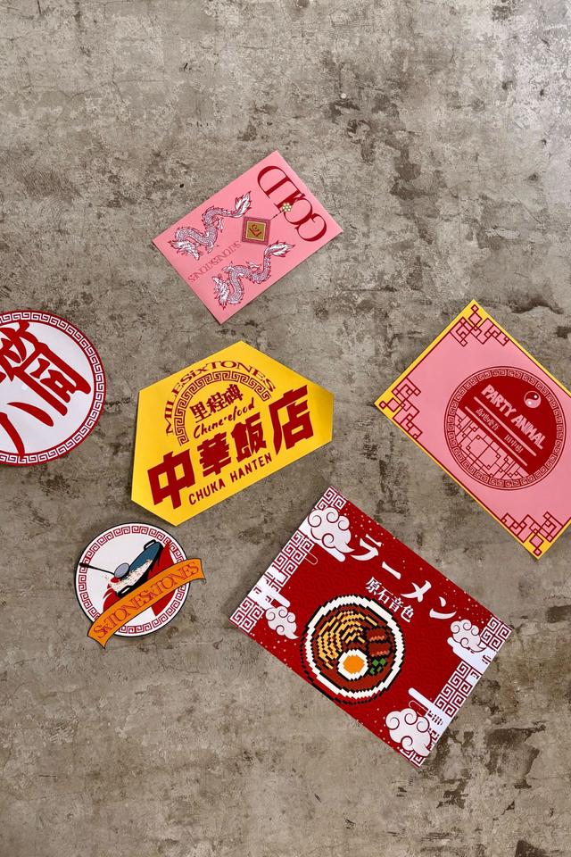 【COVER STORY】撮影中も、“地元の友達”感が溢れる！ 髙地優吾さんと田中樹さんのバディ表紙撮影