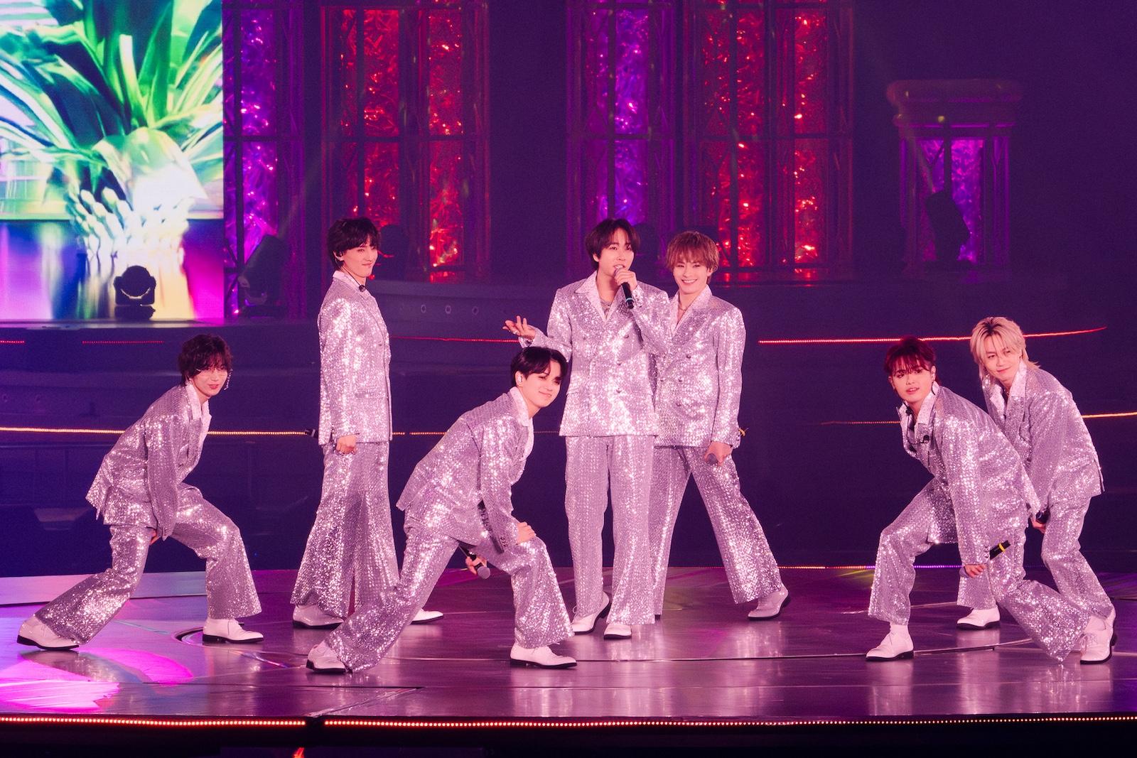 タイムマシンに乗って時空を超えた⾳楽の旅に誘うエンターテイナー・Travis Japanの圧巻ステージ！