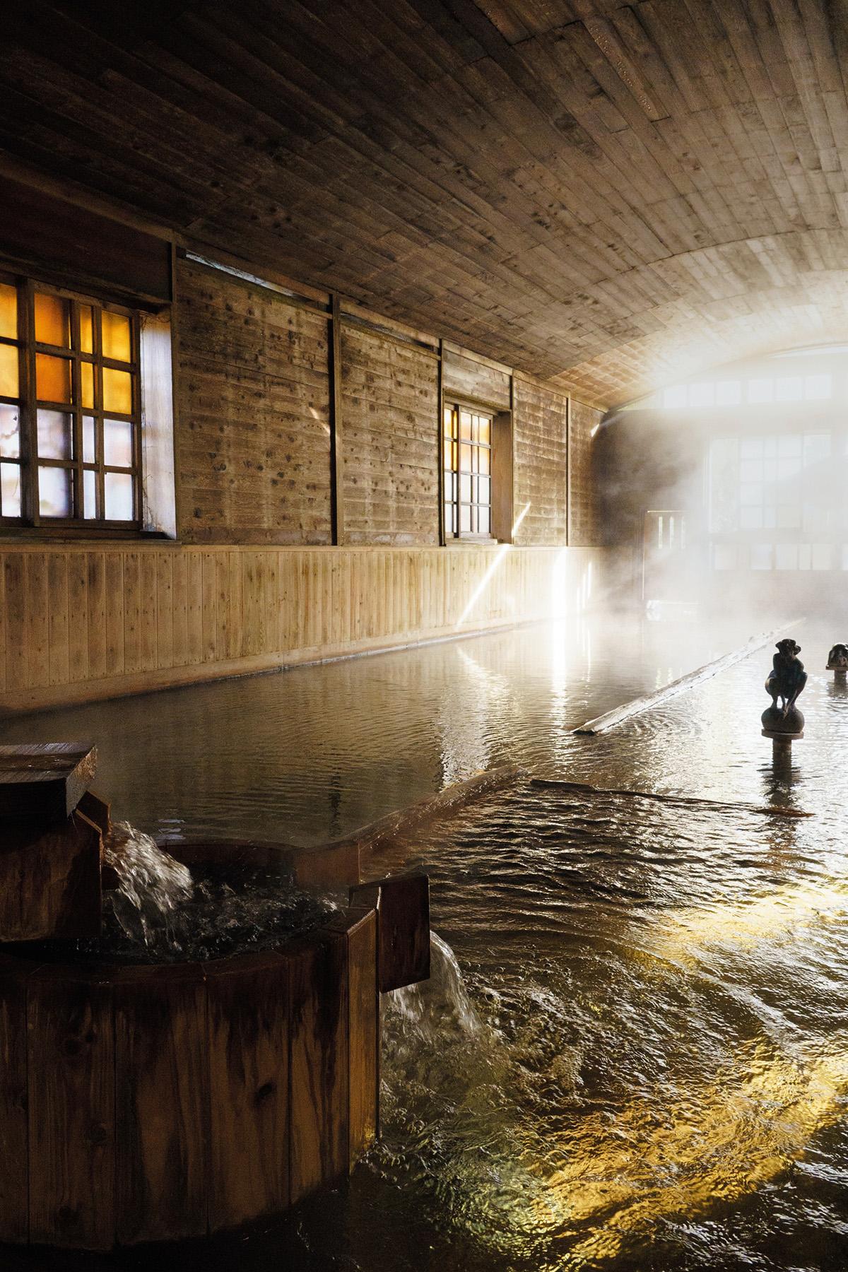 【下田温泉】郷愁と新たな文化が混ざり合う、楽しさ溢れる青い海の町