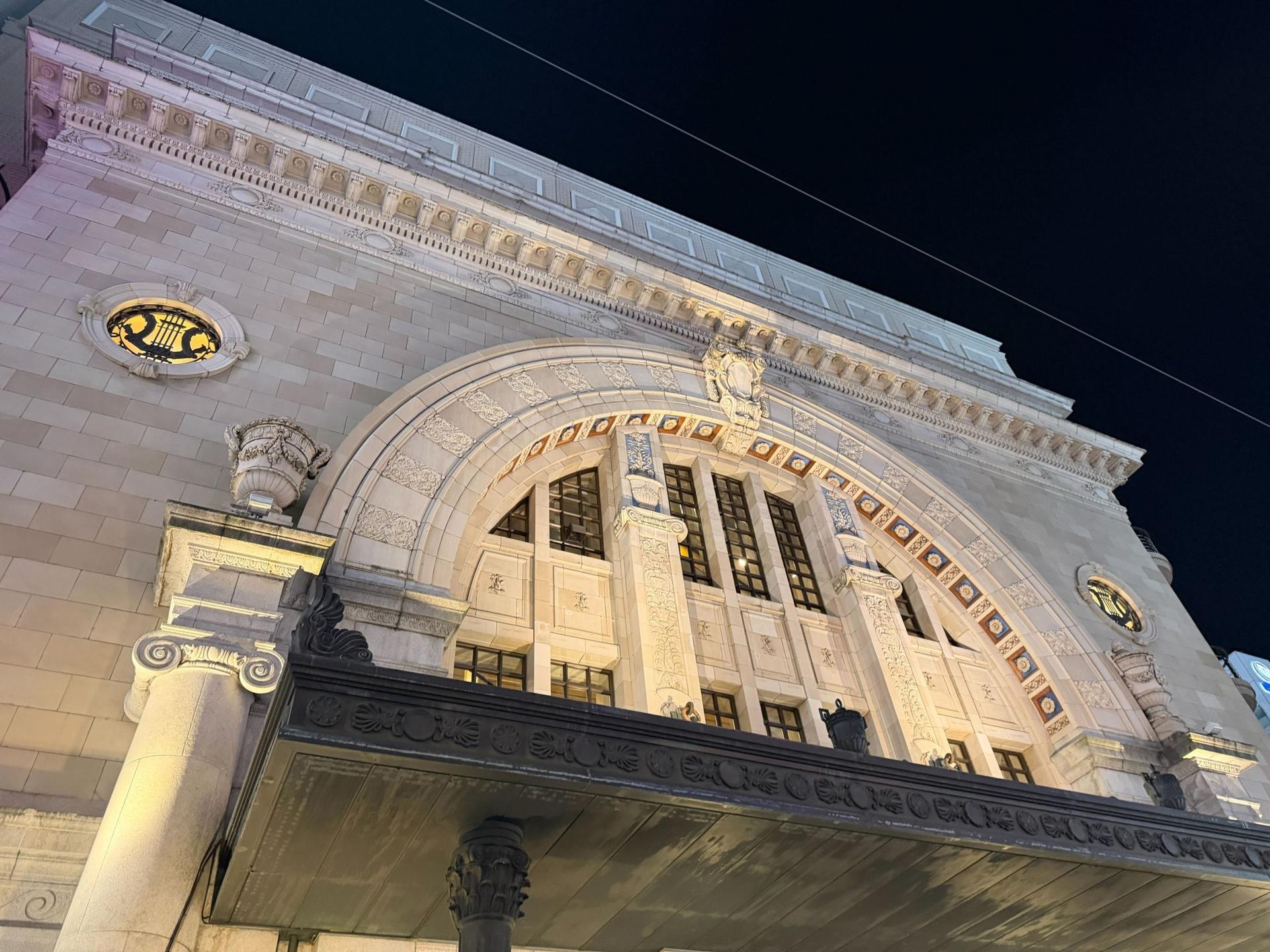 【COVER STORY】なにわ男子と一緒に、大阪“エモ旅”へ！ 『なにわ男子カレンダー2026.4→2027.3』のアザーカットを先行公開