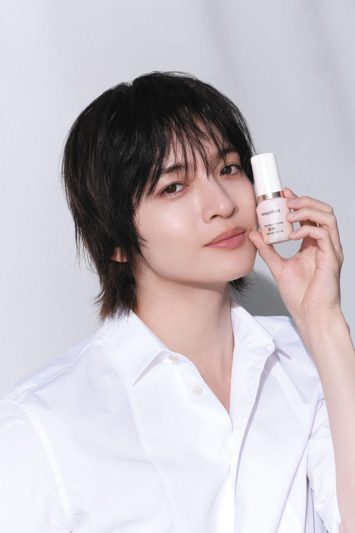 玉森裕太、MAQuillAGEがつくる“白玉肌”が叶える、なりたい自分