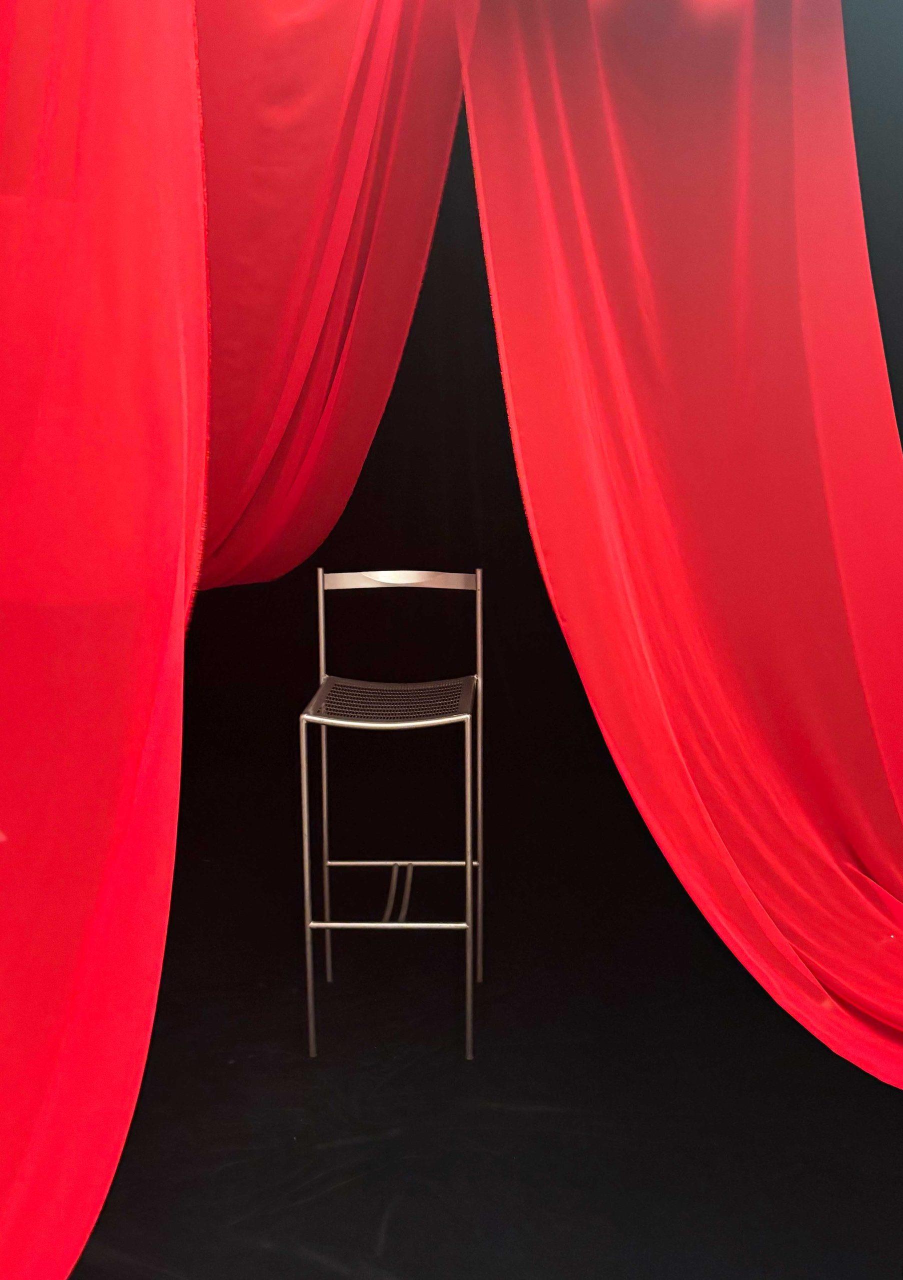 【COVER STORY】ときめき三重奏！ 究極のアイドル・中島健人さんと踊る、スターライトワルツの時間にようこそ