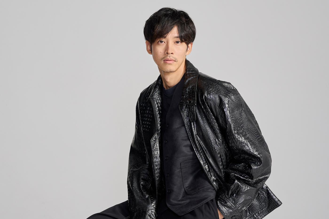 松坂桃李「時代劇との距離がなくなってほしい」現代にも繋がる強い信念を持つ主人公を演じて。