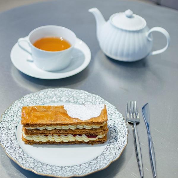 出来たてのおいしさを! 人気シェフのスイーツを味わえる、待望のイートイン店