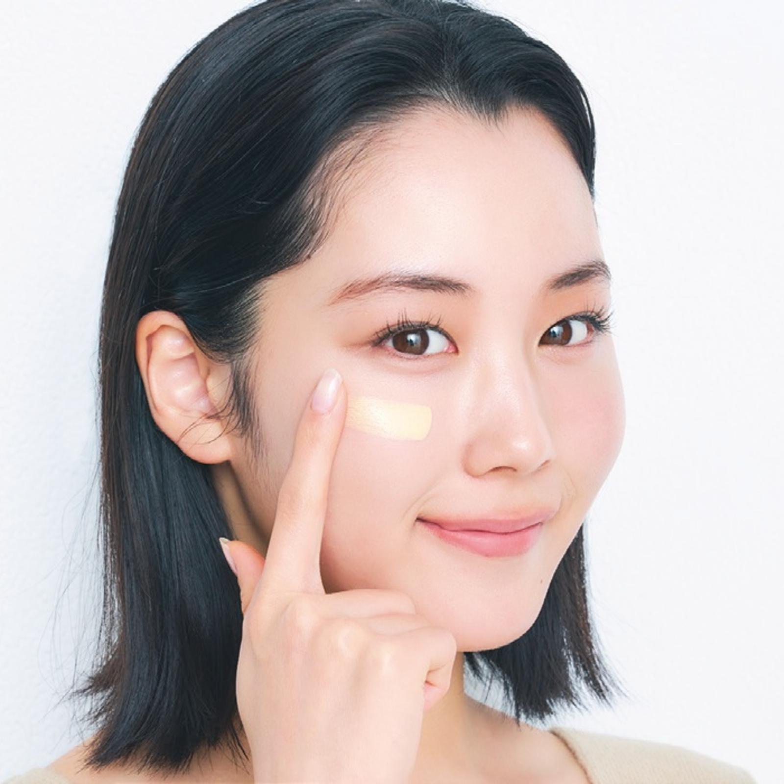 特別なテクニックなくツヤ肌になれる! 肌印象を左右する“ファンデーション”6選