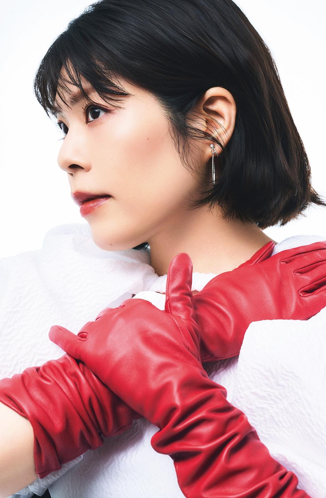 カーネーション・吉田結衣「バイトしたての最初の散財は、デパコスでした」| #美ジュ-1グランプリ