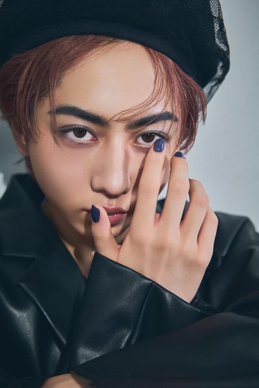 原因は自分にある。長野凌大「家族の中でも子どもの頃から自分のカラーは青でした(笑)」