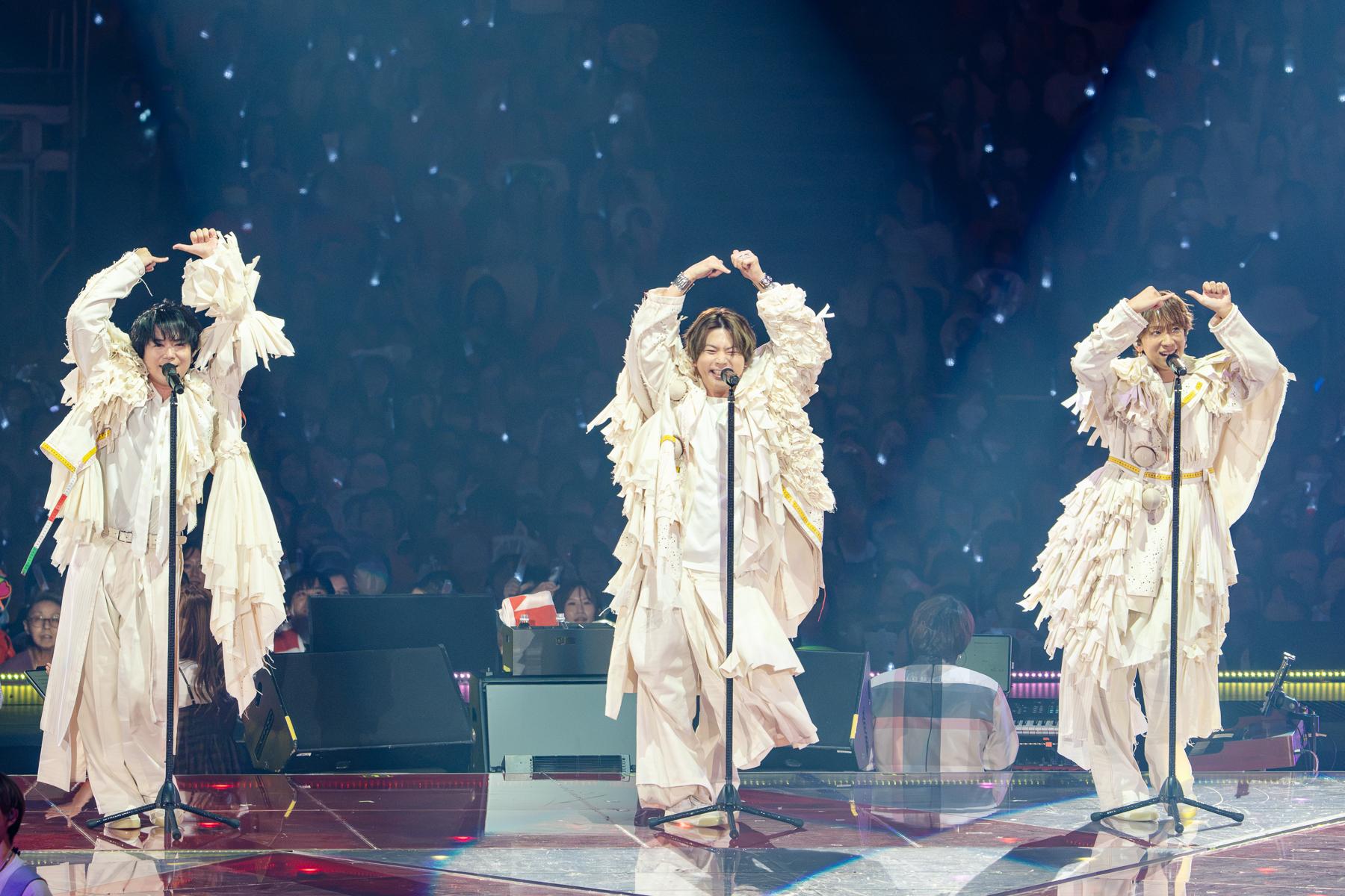 3人の名を冠する、新たな三部作の第一章! 「NEWS LIVE TOUR 2026 /// KMK 」が示すNEWSの“現在”をレポート。